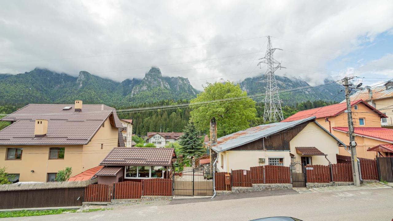 Casa Zura Hotell Buşteni Exteriör bild