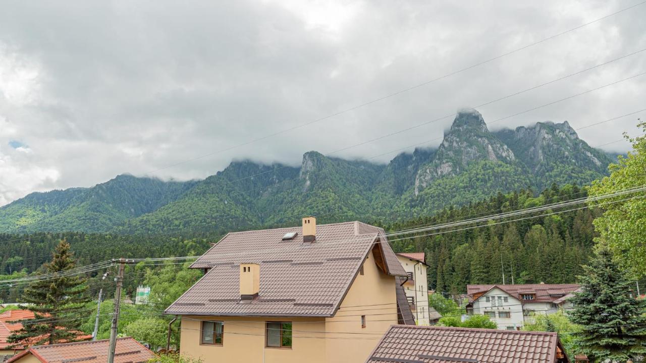 Casa Zura Hotell Buşteni Exteriör bild